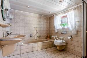 Einfamilienhaus mit idyllischem Garten und Poolanlage in ruhigem Wohngebiet – Die vollständige Adresse der Immobilie erhältst du vom Anbieter., 28307 Osterholz (Ortsteil), Bremen – Vorschaubild 8