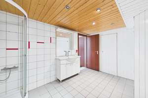 Gestalten Sie Ihr Traumhaus: Reihenendhaus mit gemütlichem Garten, Garage und Potenzial. – Die vollständige Adresse der Immobilie erhältst du vom Anbieter., 40472 Lichtenbroich, Düsseldorf – Vorschaubild 9
