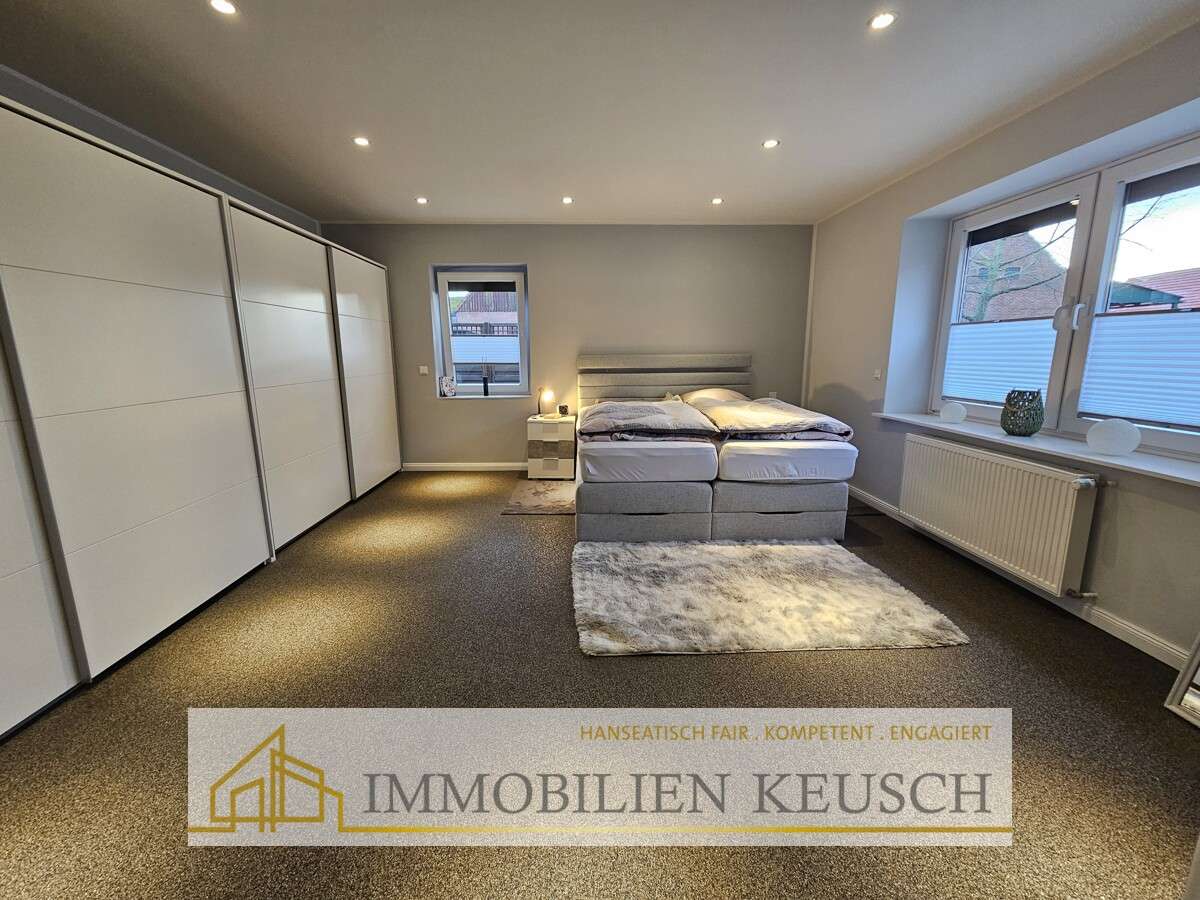 Immobilie in Thedinghausen - Arbeiten & Wohnen - Großer Hof mit 3 Gebäuden & vielen Parkplätzen - modernes Wohnhaus über 2 Etagen - Bild 1