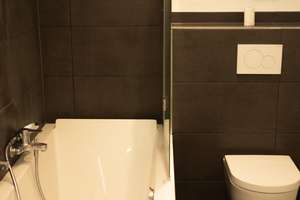 Stilvolle sanierte 3-Zimmer-Albauwohnung mit EBK und Balkon in Düsseldorf – 40625 Gerresheim, Düsseldorf – Vorschaubild 9