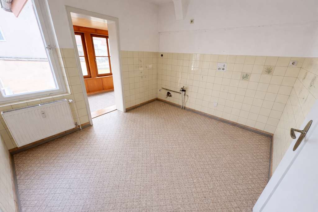 Immobilie in Trossingen - Attraktives Mehrfamilienhaus mit großem Garten und Entwicklungspotenzial - Bild 4