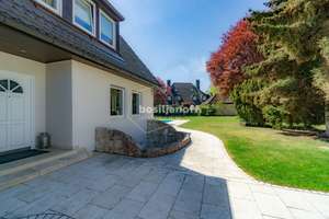 FREISTEHENDES EFH MIT AUSSENPOOL IN RUHIGER LAGE – Die vollständige Adresse der Immobilie erhältst du vom Anbieter., 82031 Grünwald – Vorschaubild 2