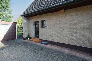 JA, zum soliden Einfamilienhaus mit Garage und gepflegten Garten in Solingen-Katternberg – Die vollständige Adresse der Immobilie erhältst du vom Anbieter., 42657 Burg/Höhscheid, Solingen – Vorschaubild 8