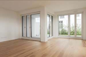 Neubau: 4 Zi Maisonette Whg mit Garten und hochwertiger Einbauküche – 81249 Lochhausen, München – Vorschaubild 1
