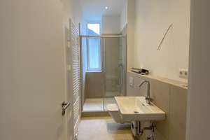 Sanierte Altbau -Wohnung in zentraler Lage von Düsseldorf – 40211 Stadtmitte, Düsseldorf – Vorschaubild 6