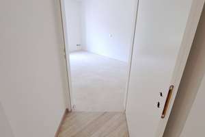 Nur mit WBS! 3-Zimmer-Wohnung mit Aufzug, Balkon und barrierefreier Dusche in Bremerhaven! – Hinrich-Schmalfeldt-Straße 19, 27576 Klushof, Bremerhaven – Vorschaubild 4
