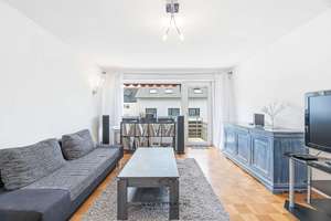 Charmante 2,5-Zimmer-Wohnung mit Balkon & hellem Wohnambiente🏡☀️