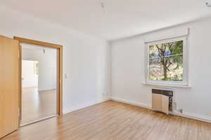 Familienidyll oder Investmentchance – Vielseitiges Wohnhaus mit Garten in Stuttgart-Wangen – Stuttgart – Vorschaubild 12