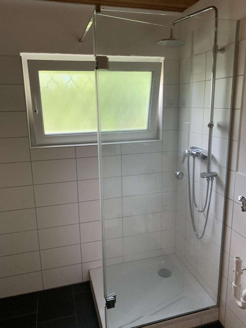 Immobilie in Buchenbach - Charmantes Dreifamilienhaus in sonniger Hanglage von Buchenbach-Wagensteig - Bild 6