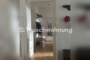 Tauschwohnung: Gemütliche 2-Zimmer Wohnung mit Badewanne und Fenster