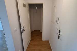 Modernisierte 2-Zimmer-Wohnung mit Loggia in Oberhausen zu vermieten – Eschenhofstr. 45, 86154 Oberhausen-Nord, Augsburg – Vorschaubild 7