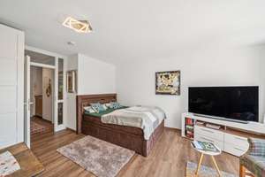 Charmante 1-Zimmer-Wohnung mit Westbalkon und Tiefgaragenstellplatz in ruhiger Wohnlage – Die vollständige Adresse der Immobilie erhältst du vom Anbieter., 81829 Trudering-Riem (Ortsteil), München – Vorschaubild 4
