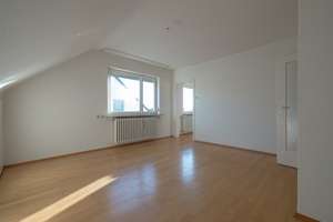 Sonnenberg-Juwel: Helle 3-Zimmer-Dachgeschoss-Wohnung mit Gartenflair – Die vollständige Adresse der Immobilie erhältst du vom Anbieter., 70597 Sonnenberg, Stuttgart – Vorschaubild 6