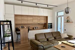 Thoughtfully Furnished 4-Room Apartment with Garden, Smart Home, High Ceilings – Die vollständige Adresse der Immobilie erhältst du vom Anbieter., 40235 Flingern Nord, Düsseldorf – Vorschaubild 3