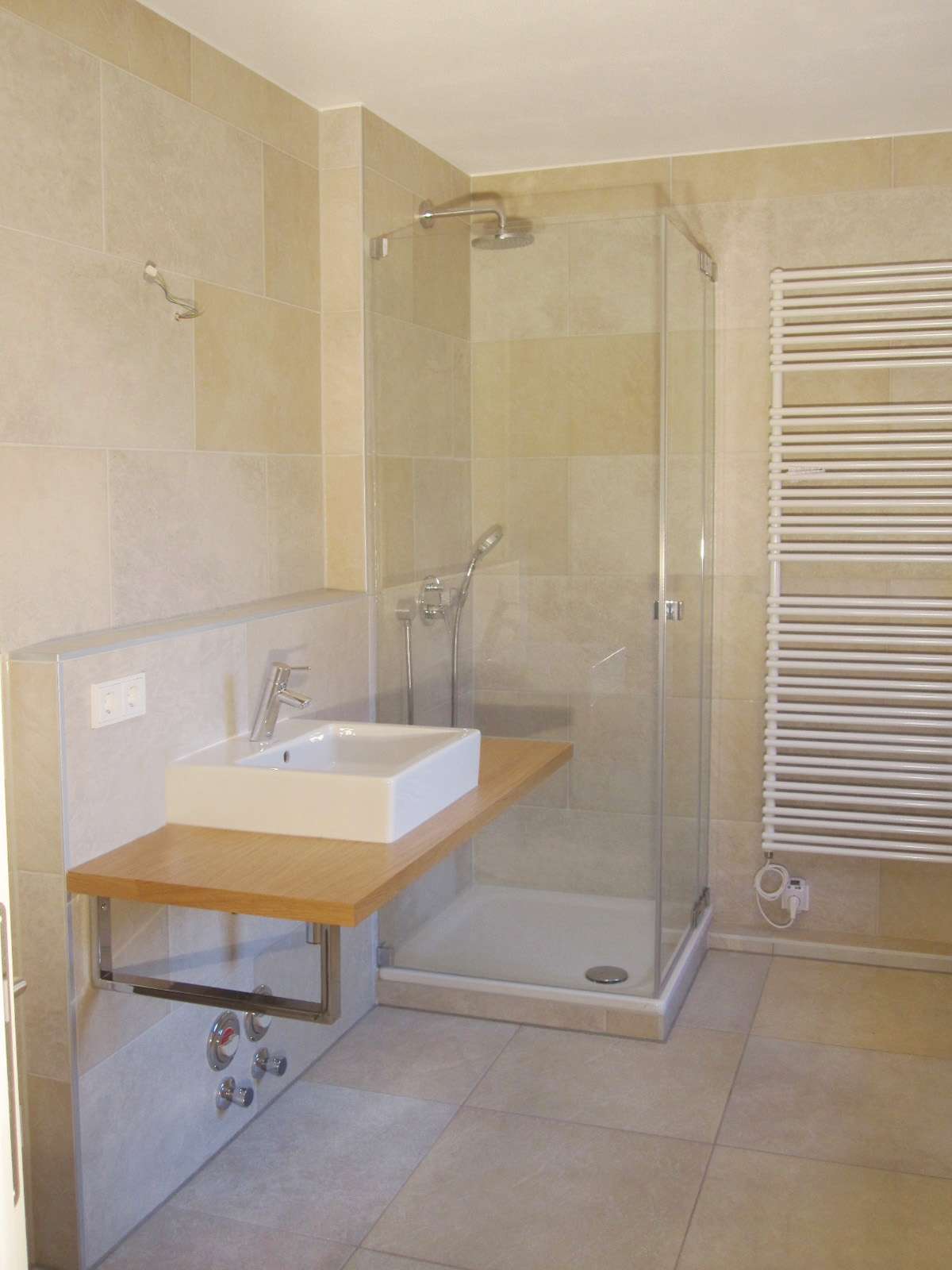 137 m² auf 2 Ebenen - Helle, sonnige Wohnung im Grünen - renovierungsbedürftig, München – Bild 4