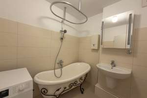 Hochwertige 3-Zimmer-Wohnung mit Balkon, Garage und Aufzug in Düsseldorf-Oberkassel – Oberkasseler Str. 61, 40545 Oberkassel, Düsseldorf – Vorschaubild 5