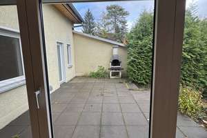Leerstehendes Reihenendhaus: 100m² groß + ruhig im Grünen gelegen, Falkensee, nahe Potsdam + Berlin – Die vollständige Adresse der Immobilie erhältst du vom Anbieter., 14612 Falkensee – Vorschaubild 1