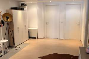 Schöne, großzügige 3 Zimmer Wohnung (NACHTSPEICHERHEIZUNG)