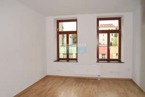 Entspannt investieren! + Vermietete 3 Zimmer mit Balkon + Tageslichtbad mit Fußbodenhzg. + Parkett – William-Zipperer-Straße 120 f, 4179 Leutzsch, Leipzig – Vorschaubild 4