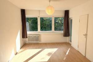 Südwest-Loggia mit Blick in begrünten Innenhof – 10789 Wilmersdorf, Berlin – Vorschaubild 9