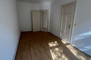 Zentrale und helle 3 ZKB Wohnung zu vermieten – Hellmundstraße 8, 65183 Wiesbaden – Vorschaubild 3
