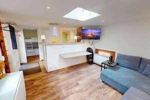 Property thumbnail 9