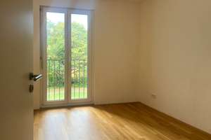 Schöne 2-Zimmer-Wohnung mit sonnigem Balkon und Tiefgaragenstellplatz – Die vollständige Adresse der Immobilie erhältst du vom Anbieter., 81369 Mittersendling, München – Vorschaubild 5