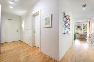 Am Naturschutzgebiet zuhause: Großzügige Maisonette mit Terrasse und Balkon – Die vollständige Adresse der Immobilie erhältst du vom Anbieter., 22397 Wohldorf-Ohlstedt, Hamburg – Vorschaubild 3