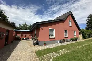 Wohnoase in ruhiger Lage – Gepflegtes Einfamilienhaus mit Traumgrundstück in Klaushagen – Suhrhof 4, 17268 Uckermark (Kreis) – Vorschaubild 1