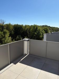 Weitblick inklusive - moderne 3-Zimmer-Wohnung mit Einbauküche und Balkon im Landwehr Quartier