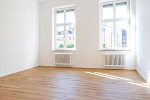 Großes, helles Zimmer in moderner 6er-WG-saniertes Altbaujuwel in bester Innenstadtlage – Bürgermeister-Fischer-Straße 2, 86150 Innenstadt. Sankt Ulrich-Dom, Augsburg – Vorschaubild 10