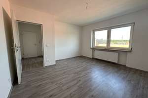 Frisch renovierte 3-Zimmer-Dachgeschosswohnung – Reinekering 3, 46149 Alsfeld, Oberhausen – Vorschaubild 2