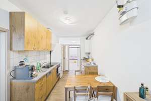 Vermietete 2 Zimmer im EG mit eigenem Eingang inkl. 2 Carports!  (Grundbuch noch Teileigentum/Büro) – 70469 Feuerbach-Mitte, Stuttgart – Vorschaubild 7