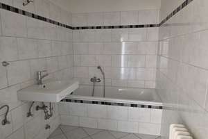 Gepflegte 2 Zimmer Wohnung mit Balkon – Karlstrasse 8, 45891 Erle, Gelsenkirchen – Vorschaubild 4