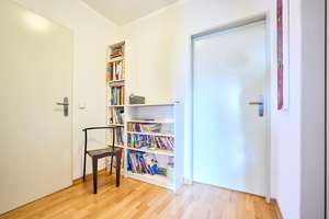 Charmante 3-Zimmer Wohnung mit Balkon und TG-Stellplatz – 40597 Benrath, Düsseldorf – Vorschaubild 3