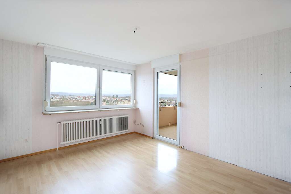 Immobilie in Backnang - Licht, Raum und Ausblick vereint! Schöne 3,5-Zi.-Wohnung mit 2 Balkonen, EBK und TG-Stellplatz - Bild 4