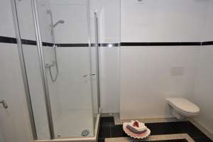 Rarität: 3 sonnige Zimmer mit Dachterrasse und 2 Bädern ggü. Fuggerei – Jakoberstr. 35, 86152 Jakobervorstadt-Nord, Augsburg – Vorschaubild 14
