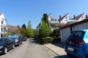 S-Untertürkheim (Gehrenwald): Großzügig geschnittene 2½-ZW mit Terrasse in ruhiger Wohnlage