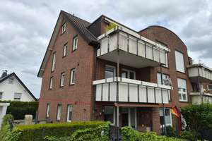 Bielefeld: Modernisierte 3-Zimmer-Wohnung mit eigenem Garten und Terrasse
