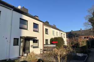 Günstige Gelegenheit!
Mittelreihenhaus als Sanierungsobjekt auf Erbbaugrundstück – Die vollständige Adresse der Immobilie erhältst du vom Anbieter., 24558 Henstedt-Ulzburg – Vorschaubild 2