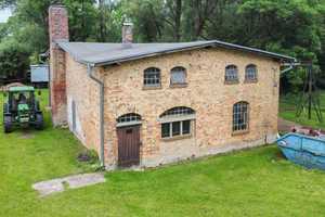 Historische alte Schmiede mit Garten und 10 Freistellplätzen für Ihre Ideen – Nordvorpommern (Kreis) – Vorschaubild 1