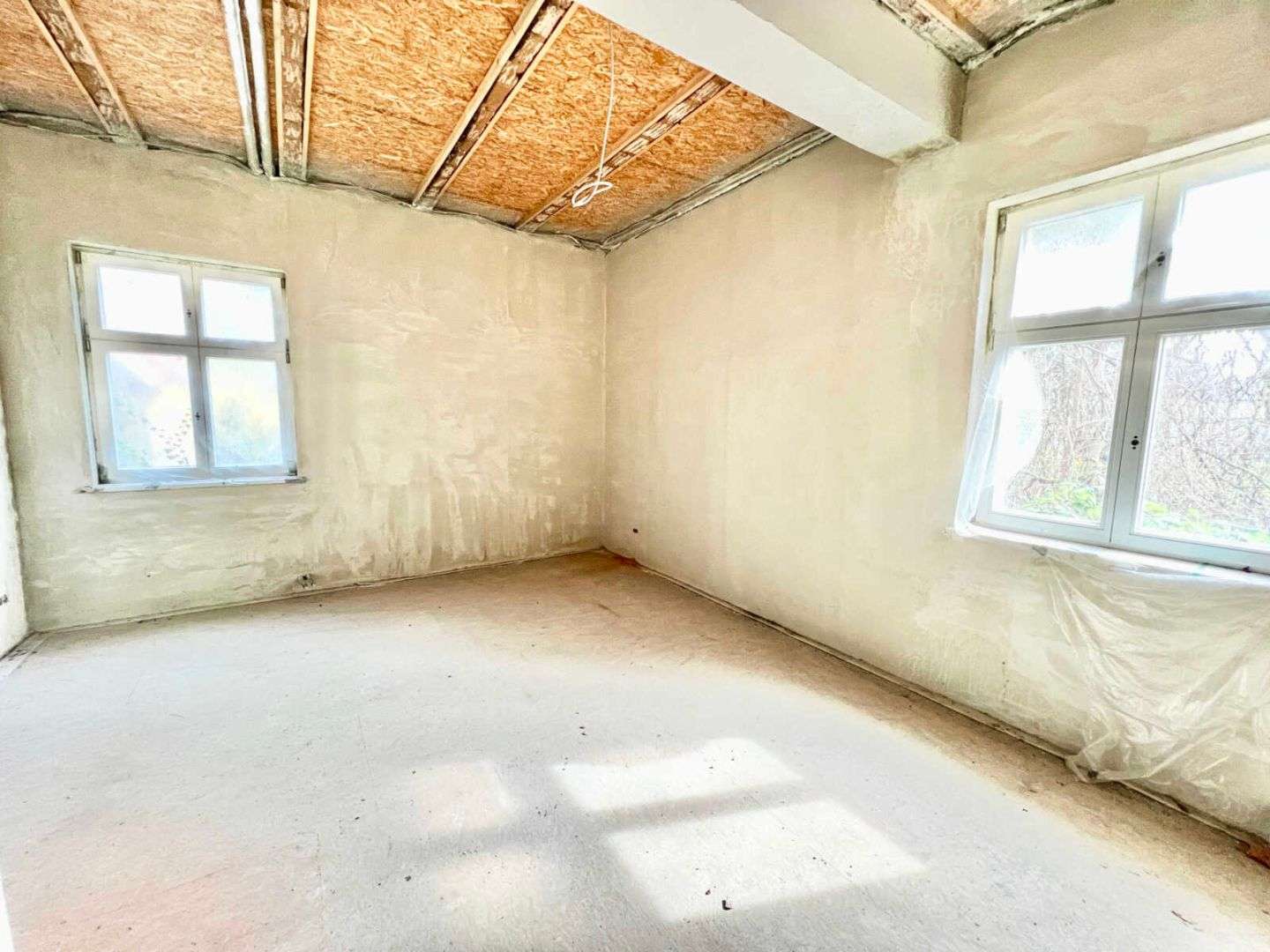 Immobilie in Glienicke/Nordbahn - Sanierungsbedürftige Villa und oder zwei Wohnungen in Glienicke Nordbahn - Bild 5