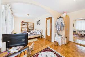 Vor den Toren Münchens:
Reiheneckhaus in ruhiger Wohnlage
- Großes Potential für Wohlfühloase – Die vollständige Adresse der Immobilie erhältst du vom Anbieter., 85757 Karlsfeld – Vorschaubild 17