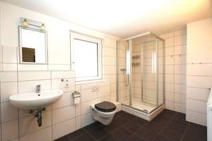 Modernisiertes Wohnhaus mit Wohlfühlcharakter und vielseitigen Nutzungsmöglichkeiten in Waldgirmes – Die vollständige Adresse der Immobilie erhältst du vom Anbieter., 35633 Lahnau – Vorschaubild 5