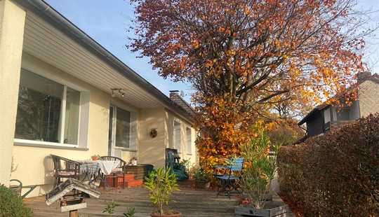Bild von ISERNHAGEN KB: Freistehender Bungalow in bester Lage mit Souterrain