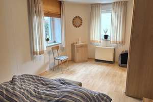 *KURZFRISTIG BEZIEHBAR* Viel Platz bietendes, gepflegtes Haus mit Anbau, Balkon, Terrasse, Hoffläch – Die vollständige Adresse der Immobilie erhältst du vom Anbieter., 97486 Königsberg in Bayern – Vorschaubild 21