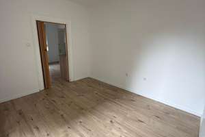 Frisch renovierte EG WHG mit neuer EBK in Stadtwald – Frankenstraße 87, 45134 Rellinghausen, Essen – Vorschaubild 5