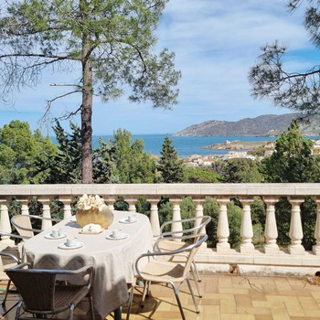 Haus mit Meerblick, Terrassen und Panorama-Solarium in Port de la Selva
