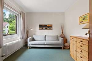 Gepflegter Bungalow mit Garten, Kamin und Ausbaupotenzial in ruhiger und zentraler Lage von Rahlsted – Die vollständige Adresse der Immobilie erhältst du vom Anbieter., 22143 Rahlstedt, Hamburg – Vorschaubild 7