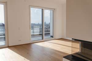 Wohnen mit Skylineblick : 5-Zimmer-Penthouse-Wohnung im  Herzen von Sachsenhausen. – 60599 Sachsenhausen-Süd, Frankfurt am Main – Vorschaubild 2